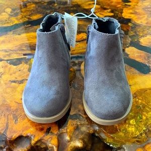 Brown old navy brand ankle boots